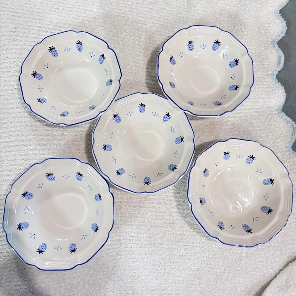 Hankook Blue pineapple cereal bowls